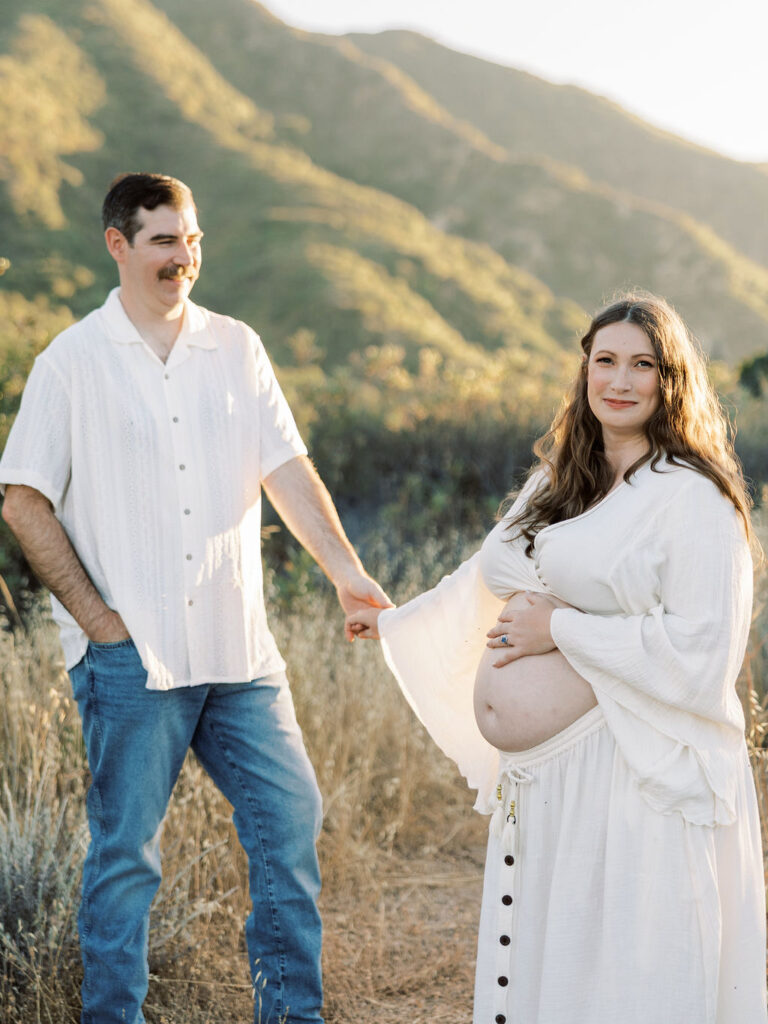 When to Take Maternity Photos for timeless outdoor pregnancy portraits